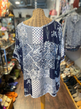 Load image into Gallery viewer, Johnny Was Blue &amp; White Silk mixed prints Flowy Top, Size XL
