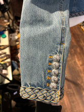Load image into Gallery viewer, Veronica Beard Blue Cotton Denim Woven shoulder pads Jacket, Size 4
