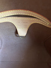 Load image into Gallery viewer, Louis Vuitton Brown Leather Monogram crossbody Purse
