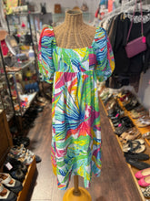 Load image into Gallery viewer, FARM Rio white &amp; multi Cotton Abstract Puffy Sleeve maxi Dress, Size S
