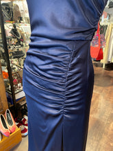 Load image into Gallery viewer, Alice &amp; Olivia Navy Blend side slit Dress, Size 2
