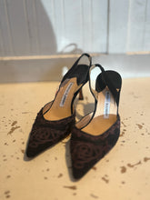 Load image into Gallery viewer, Manolo Blahnik Black W/embroidery detail sling back pointy toe Shoe, Size 39
