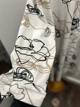 Load image into Gallery viewer, Comfy USA white/black Cotton Blend abstract floral Button up Dress, Size 1X
