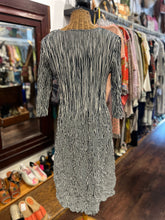Load image into Gallery viewer, Alquema navy/black/white Poly striped wrinkled 3/4 sleeve Dress
