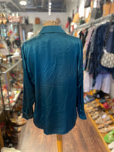 Load image into Gallery viewer, RAVELLA Turquoise Silk Button Up Long sleeve Top, Size L
