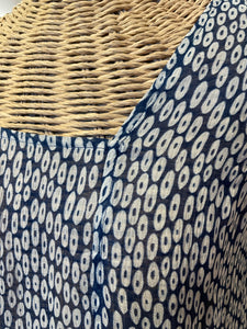 Eileen Fisher Blue & White Silk abstract circles Dress, Size XXS