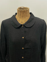 Load image into Gallery viewer, Son de Flor Black Linen button down Maxi Dress, Size L
