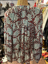 Load image into Gallery viewer, Hannah Artwear brown &amp; turquoise 100% silk Floral Top, Size 2=Medium
