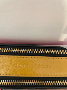 Marc Jacobs Rose Leather Logo Small W/logo strap Purse