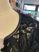 Load image into Gallery viewer, Ralph Lauren Black Polyester lace layering top open front, Size 10
