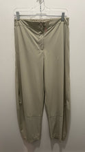 Load image into Gallery viewer, RUTI Beige Nylon loose fit Pant
