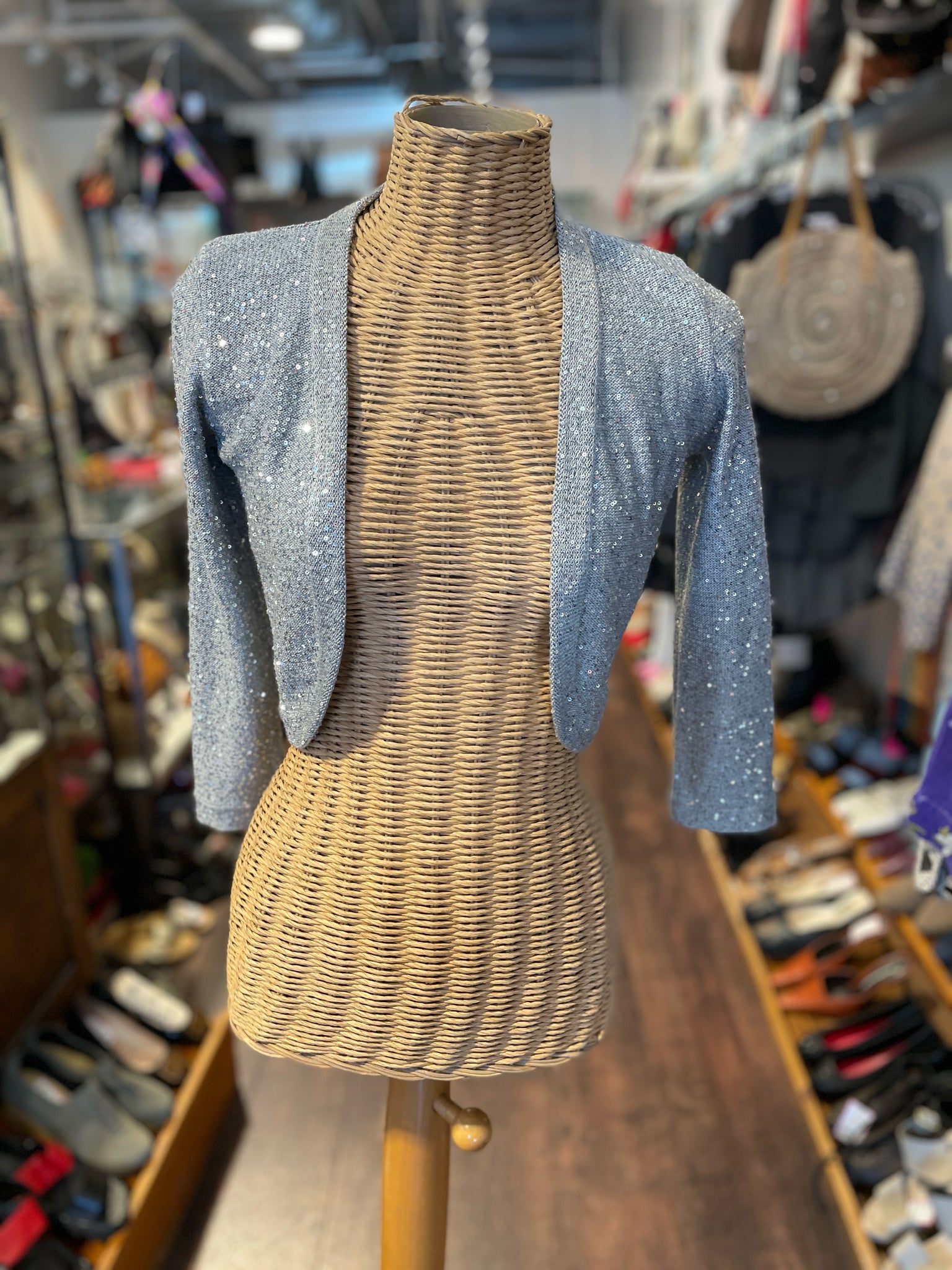 Oscar de la Renta Silver Silk Knit Sequin open style crop Sweater, Size XS