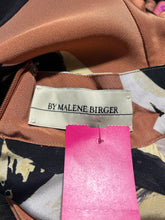 Load image into Gallery viewer, Malene Birger terracotta &amp; black Silk Floral Slip included short sleeve Dress, Size 34
