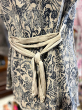 Load image into Gallery viewer, Sanctamuerte Navy and grey Cotton Floral Sleeveless Collar Top
