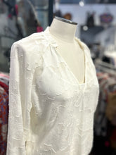 Load image into Gallery viewer, CABALLERO White Floral sheer cami attached Top
