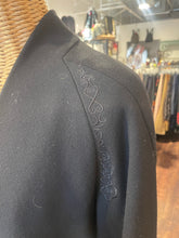 Load image into Gallery viewer, Shanghai Tang Black Blend embroidery blue lining open Blazer, Size M/L
