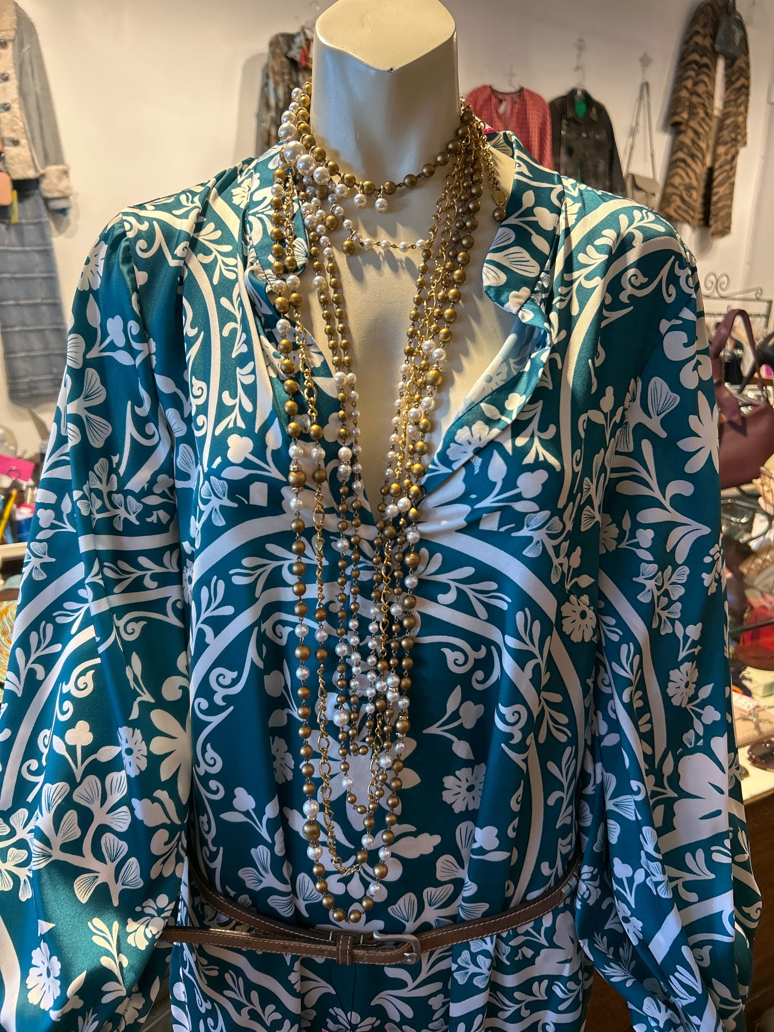 Carlo Zini gold & white pearls Layered & dramatic Necklace