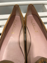 Load image into Gallery viewer, Pretty Ballerinas Tan Suede Size 41 Pointed Toe feather detail Shoe
