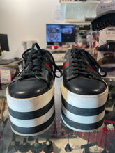 Load image into Gallery viewer, GUCCI Black &amp; White Leather platform sneaker Shoe, Size 37.5
