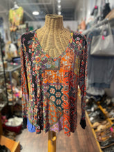 Load image into Gallery viewer, Johnny Was orange, black, yellow Viscose mixed print Long sleeve Top, Size M

