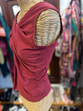 Load image into Gallery viewer, Issey Miyake Red Cotton Twist Sleeveless tight waist Top
