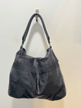 Load image into Gallery viewer, LIEBESKIND Black Leather scale texture w/ duster Purse
