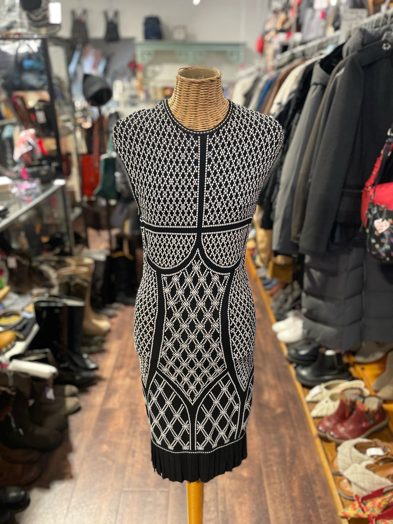 Alexander McQueen Black & White Viscose Printed pleated accent bodycon Dress, Size XS