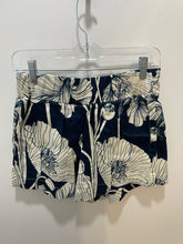 Load image into Gallery viewer, Eleanor Leftwich blue &amp; ivory Cotton poppies stretch waist Shorts, Size S

