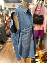 Load image into Gallery viewer, CLOSED Blue Cotton sleeveless Oversized denim Top
