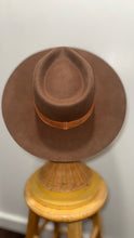 Load image into Gallery viewer, Hazel Blues brown &amp; orange wool floral brim Hat
