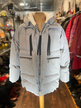 Load image into Gallery viewer, Orolay Grey Poly zippers Hooded Jacket
