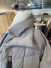 Load image into Gallery viewer, Orolay Grey Poly zippers Hooded Jacket
