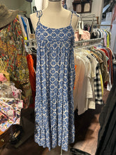 Load image into Gallery viewer, Natalie Martin Blue &amp; White Viscose Print Adjustable maxi Dress, Size S
