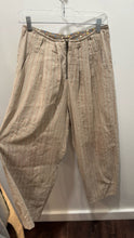 Load image into Gallery viewer, Ewa i Walla Tan &amp; Orange Linen Blend Pinstripe embroidered tapered Pant, Size XS
