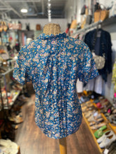Load image into Gallery viewer, Hazel Brown teal &amp; pink Silk Floral Top CURRENT, Size L
