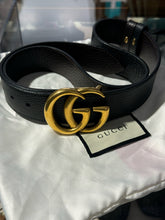 Load image into Gallery viewer, GUCCI Black + Brown gold hardware double G Reversible Belt,Size 38 w/ duster
