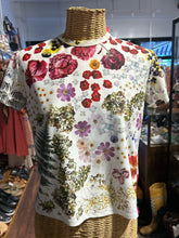 Load image into Gallery viewer, Dauphinette white and multi recycled poly &amp; polyurethane Floral Short sleeve Top, Size M
