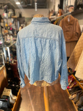 Load image into Gallery viewer, Mother Light Wash Cotton button down raw hem Top, Size L
