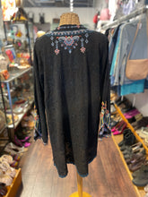Load image into Gallery viewer, Johnny Was Black Rayon floral embroidery Longsleeve button Top, Size XL
