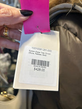 Load image into Gallery viewer, Cuyana Beige Leather Pebbled Size Large NWT! Purse
