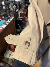 Load image into Gallery viewer, Weekend Max Mara Tan Cotton Trench double breasted Coat, Size L
