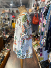 Load image into Gallery viewer, Johnny Was White Print Cotton Floral Short sleeve open neck Top, Size M
