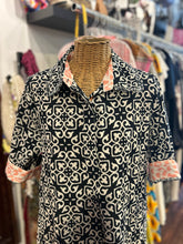 Load image into Gallery viewer, Tizzie Black &amp; White Cotton Midi raw hem 3/4 sleeve Dress
