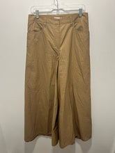 Load image into Gallery viewer, Brunello Cuccinelli Tan Cotton Blend Wide Leg Pant, Size 6
