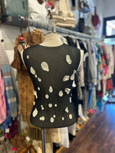 Load image into Gallery viewer, Babette Black and white Poly Polka Dot crinkle Sleeveless Top
