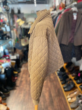 Load image into Gallery viewer, Avec Les Filles Chestnut quilt pattern orange zip cropped Jacket, Size L
