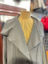 Load image into Gallery viewer, Cynthia Ashby Grey Cotton abstract Buttons Jacket, Size M
