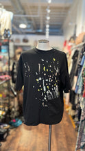 Load image into Gallery viewer, Yoshi Kondo Black Cotton Abstract Short sleeve pocket detail Top

