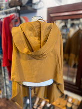 Load image into Gallery viewer, RUTI Gold polyester &amp; rayon Rain poncho NWT Jacket
