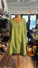 Load image into Gallery viewer, 120% Lino Green Linen collared Dress
